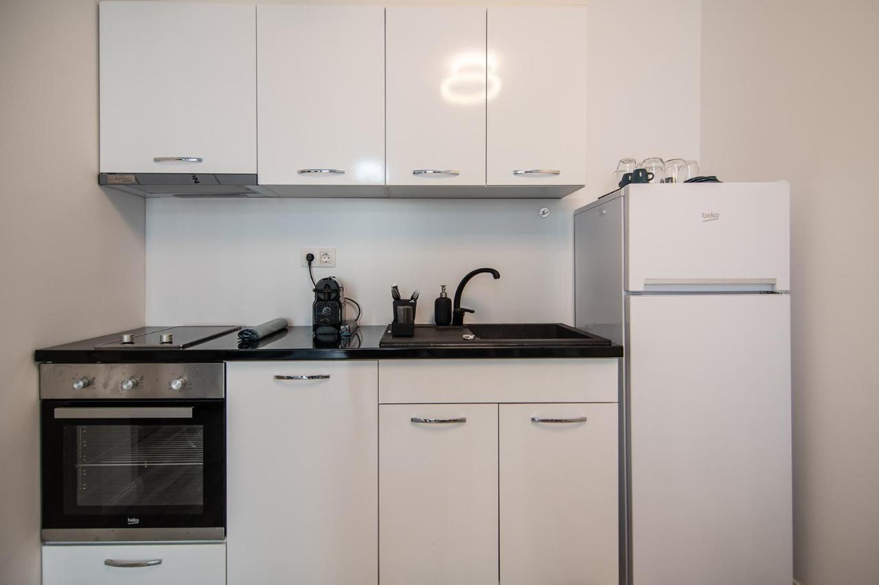 Sea Flats With Parking And Pool In Azur Residence セインツ・コンスタンティン＆ヘレナ エクステリア 写真
