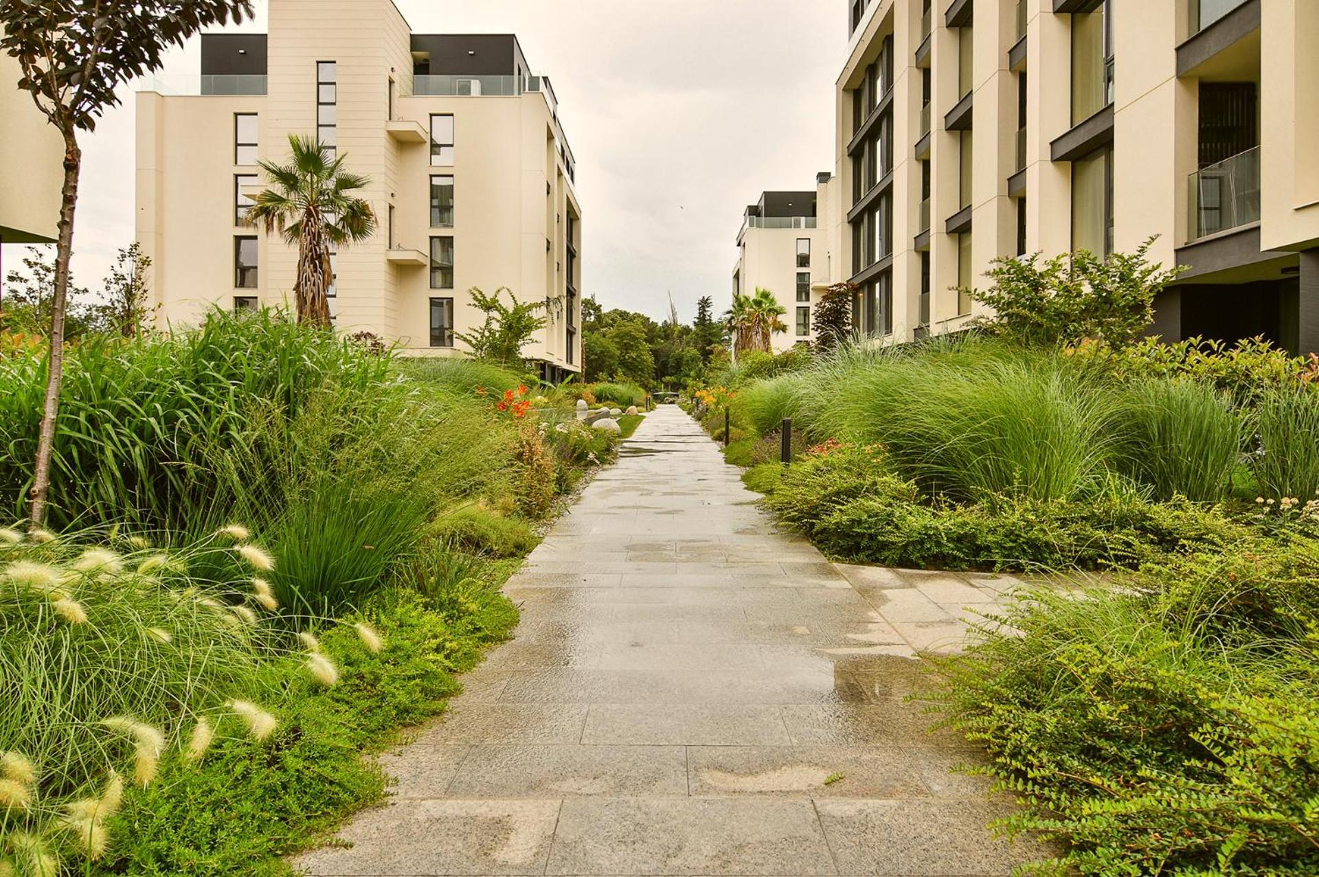 Sea Flats With Parking And Pool In Azur Residence セインツ・コンスタンティン＆ヘレナ エクステリア 写真