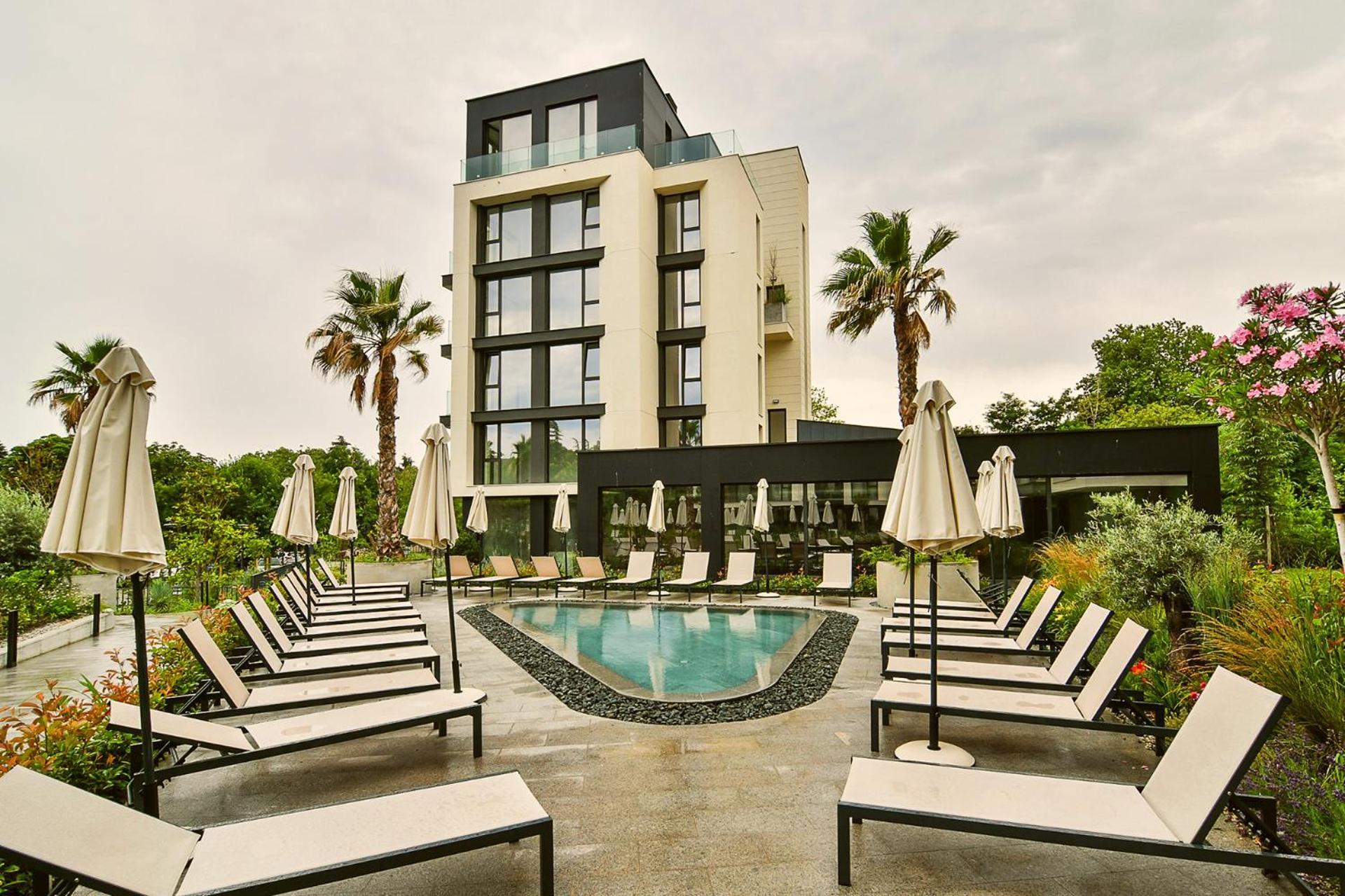 Sea Flats With Parking And Pool In Azur Residence セインツ・コンスタンティン＆ヘレナ エクステリア 写真